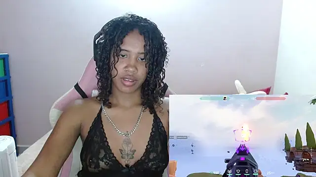 TiffanyRoouse online show from 03-10-25, 12:18