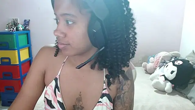 TiffanyRoouse online show from 12-15-25, 12:04