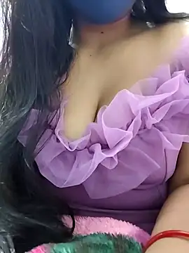 Snapshot of Archna-ji chatting on 01-17-25, 05:08 Archna-ji online show from 01-17-25, 05:08