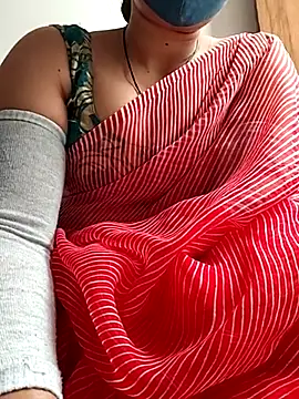 Snapshot of Archna-ji chatting on 02-18-25, 05:20 Archna-ji online show from 02-18-25, 05:20