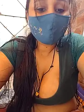 Snapshot of Archna-ji chatting on 03-07-25, 05:08 Archna-ji online show from 03-07-25, 05:08