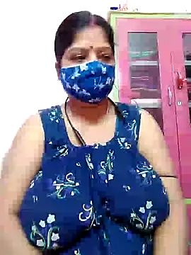Snapshot of Kayra_34 chatting on 01-30-25, 01:53 Kayra 34 online show from 01-30-25, 01:53