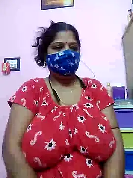 Snapshot of Kayra_34 chatting on 02-03-25, 11:53 Kayra 34 online show from 02-03-25, 11:53