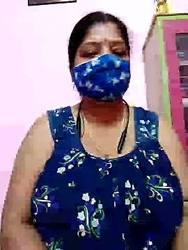 Snapshot of Kayra_34 chatting on 02-05-25, 04:03 Kayra 34 online show from 02-05-25, 04:03
