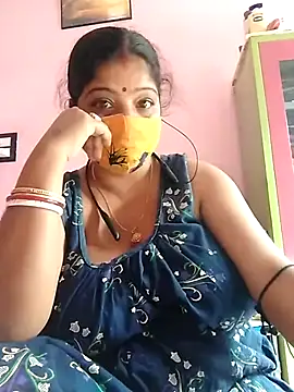 Snapshot of Kayra_34 chatting on 02-13-25, 06:30 Kayra 34 online show from 02-13-25, 06:30