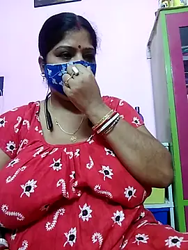Snapshot of Kayra_34 chatting on 02-18-25, 02:16 Kayra 34 online show from 02-18-25, 02:16