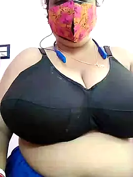 Snapshot of Kayra_34 chatting on 09-13-25, 06:13 Kayra 34 online show from 09-13-25, 06:13