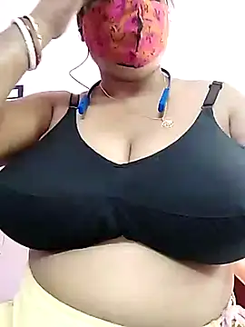 Snapshot of Kayra_34 chatting on 10-11-25, 05:50 Kayra 34 online show from 10-11-25, 05:50