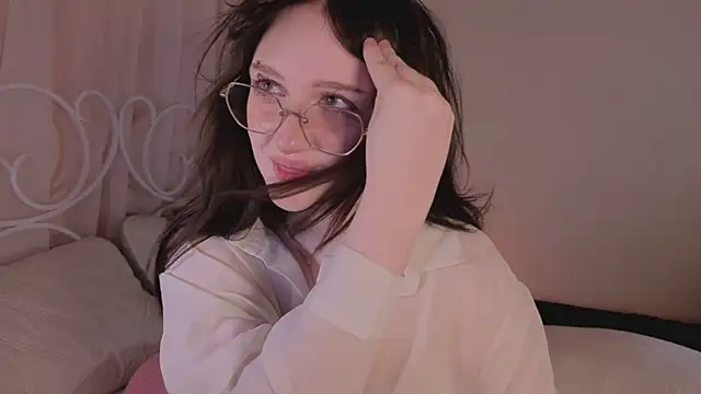 ELLIEJAY online show from 10-25-25, 05:37