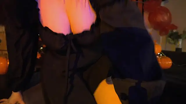 ELLIEJAY online show from 10-31-25, 05:30