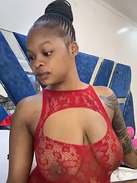 Snapshot of SexxyLunar chatting on 09-22-25, 04:47 SexxyLunar online show from 09-22-25, 04:47