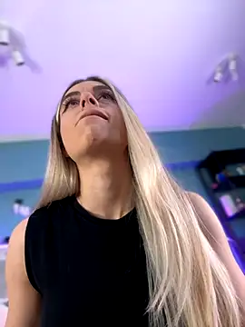 HaileyMadow online show from 10-26-25, 07:14