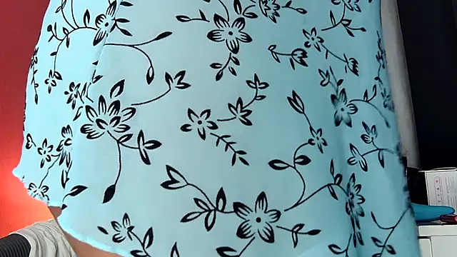 rosesdesiles online show from 02-12-25, 12:48