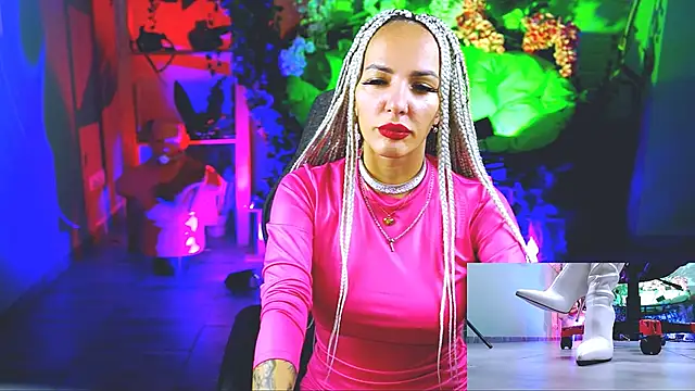 MonicaMaxwel online show from 09-18-25, 11:12