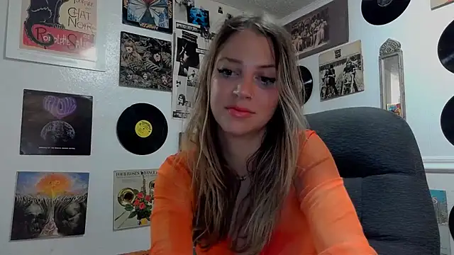 molly witha chance online show from 01-18-25, 02:25