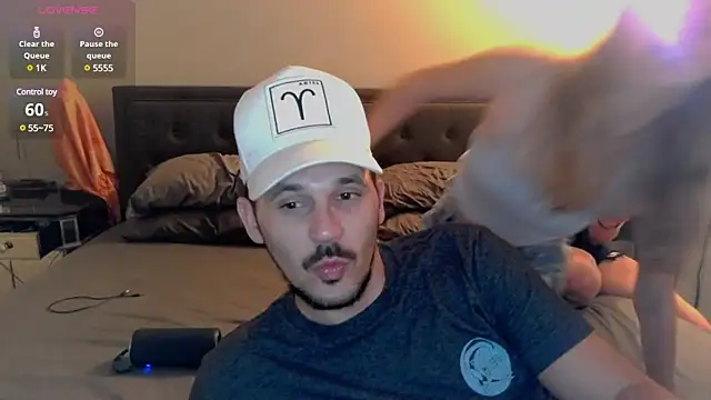 molly witha chance online show from 03-04-25, 03:44