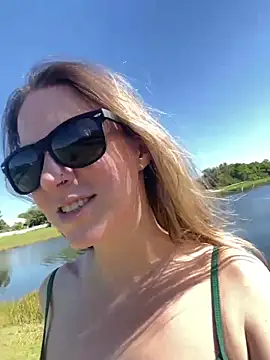 molly witha chance online show from 03-06-25, 07:43