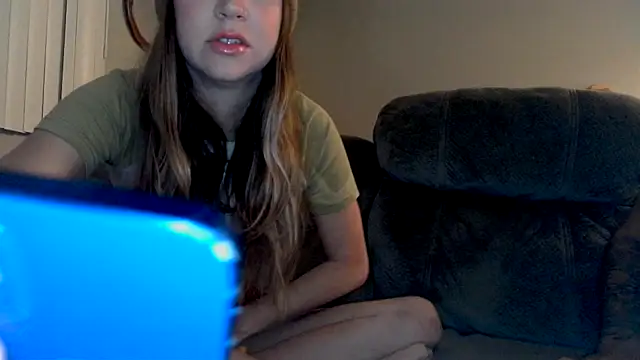 molly witha chance online show from 11-29-25, 07:33