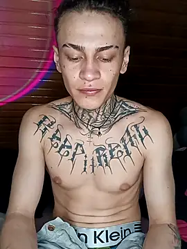 Snapshot of Dread_cat69 chatting on 11-21-25, 07:18 Dread cat69 online show from 11-21-25, 07:18