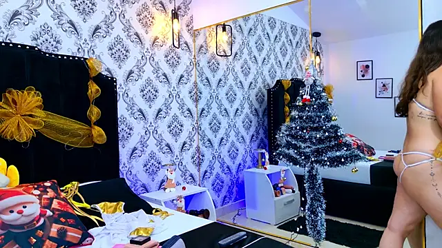 LexaDeRusso online show from 12-13-25, 07:53