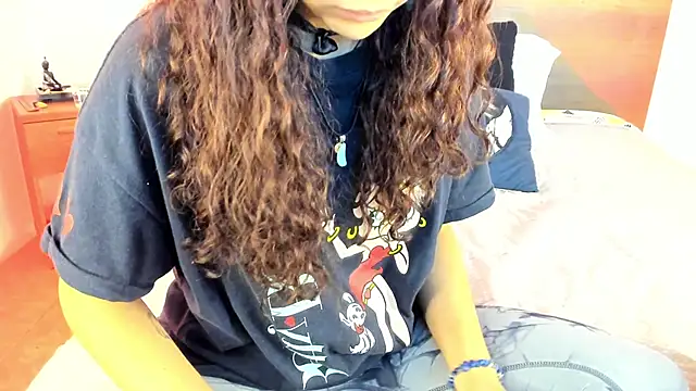 YenniferCurly online show from 02-06-25, 12:48