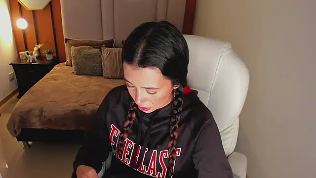 Snapshot of youpinkgirl_ chatting on 09-24-25, 08:12 youpinkgirl  online show from 09-24-25, 08:12