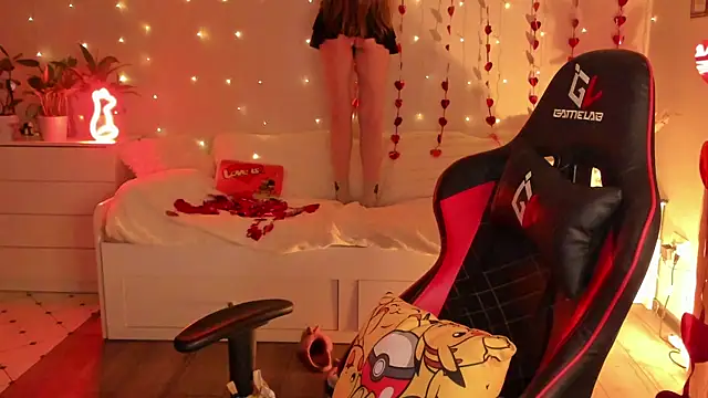 desperatehousewife   online show from 02-17-25, 12:21