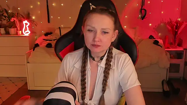 desperatehousewife   online show from 03-08-25, 03:28