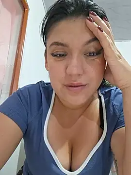 Snapshot of Sophie-hatter chatting on 06-26-26, 02:16 Sophie-hatter online show from 06-26-26, 02:16
