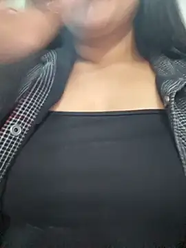 Snapshot of Sophie-hatter chatting on 06-26-26, 04:22 Sophie-hatter online show from 06-26-26, 04:22