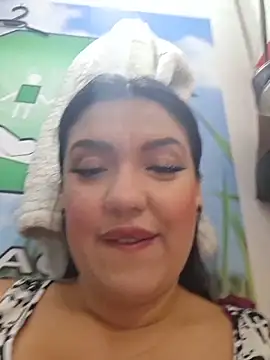 Snapshot of Sophie-hatter chatting on 07-01-26, 02:07 Sophie-hatter online show from 07-01-26, 02:07