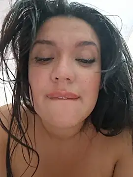 Snapshot of Sophie-hatter chatting on 07-07-26, 03:53 Sophie-hatter online show from 07-07-26, 03:53
