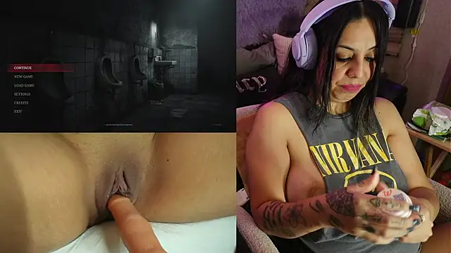 Snapshot of IndiaBlaze chatting on 10-10-25, 02:10 IndiaBlaze online show from 10-10-25, 02:10