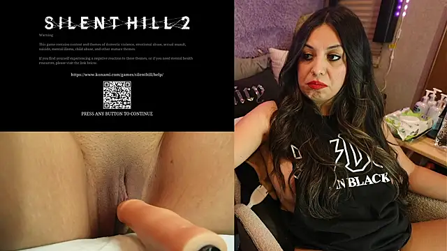 Snapshot of IndiaBlaze chatting on 10-11-25, 03:06 IndiaBlaze online show from 10-11-25, 03:06