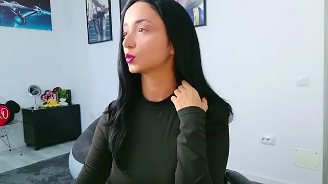 Snapshot of KatherineRyder chatting on 09-24-25, 10:40 KatherineRyder online show from 09-24-25, 10:40