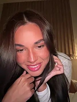 Snapshot of Lizhush_ chatting on 01-14-25, 03:26 Lizhush  online show from 01-14-25, 03:26