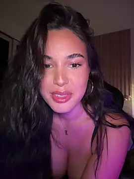 Snapshot of Lizhush_ chatting on 03-20-25, 05:58 Lizhush  online show from 03-20-25, 05:58