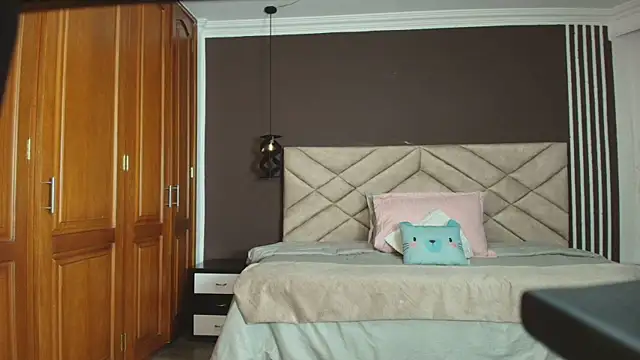 Raquel jones online show from 02-14-25, 11:42