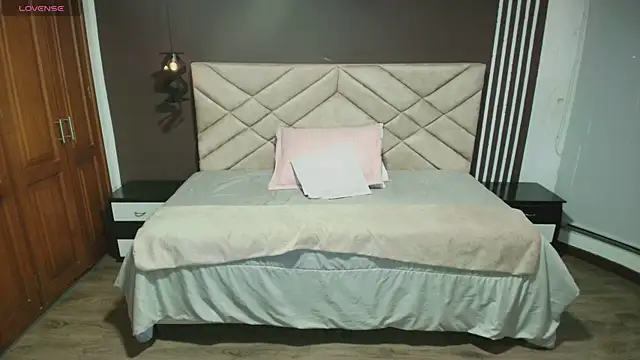 Raquel jones online show from 03-02-25, 11:39