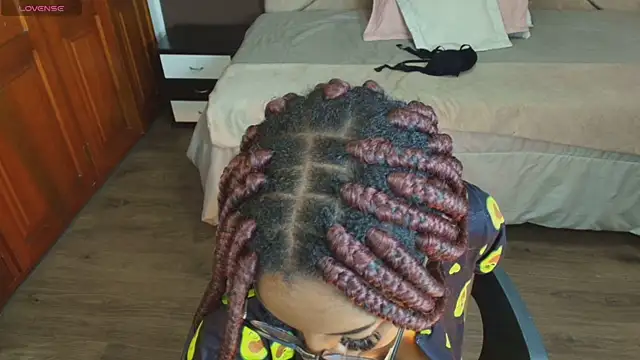 Raquel jones online show from 03-02-25, 02:43