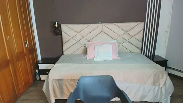 Raquel jones online show from 03-12-25, 11:53