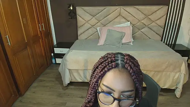 Raquel jones online show from 03-17-25, 12:14