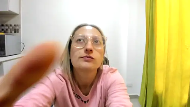 Adele johnsonn1 online show from 12-17-24, 06:31