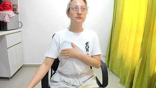 Adele johnsonn1 online show from 03-18-25, 02:59