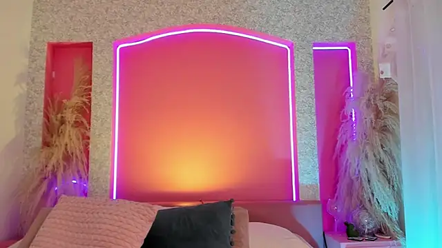 Aurora aaa online show from 01-14-25, 07:43