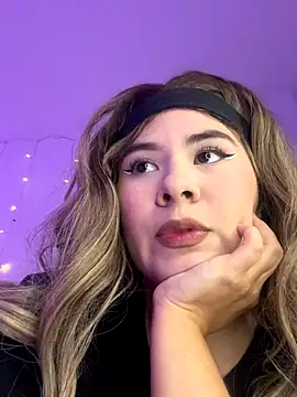 Snapshot of Grecia_21 chatting on 11-05-25, 07:36 Grecia 21 online show from 11-05-25, 07:36