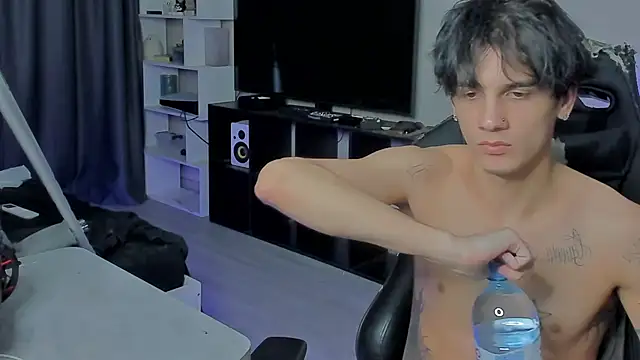 Snapshot of MarkBrowniii chatting on 09-28-25, 10:53 MarkBrowniii online show from 09-28-25, 10:53