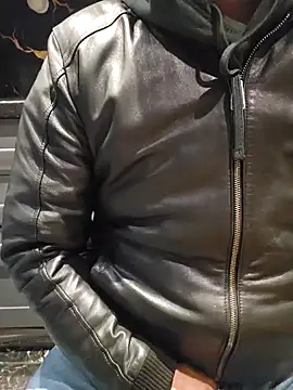 mysticfalls37 online show from 10-26-25, 08:48