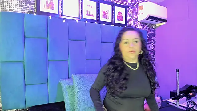 hanny milf online show from 11-18-25, 11:47