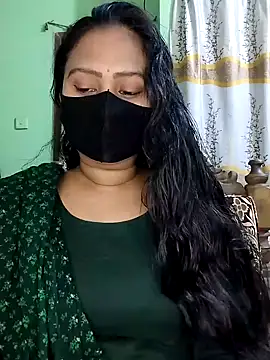 Snapshot of Idhika_Paul chatting on 02-05-25, 04:25 Idhika Paul online show from 02-05-25, 04:25